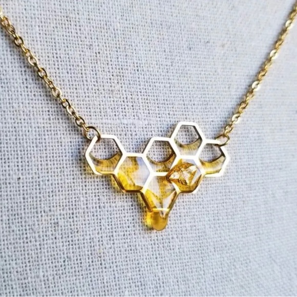 Honey Dipped Pendant Necklace - Picture 3 of 5